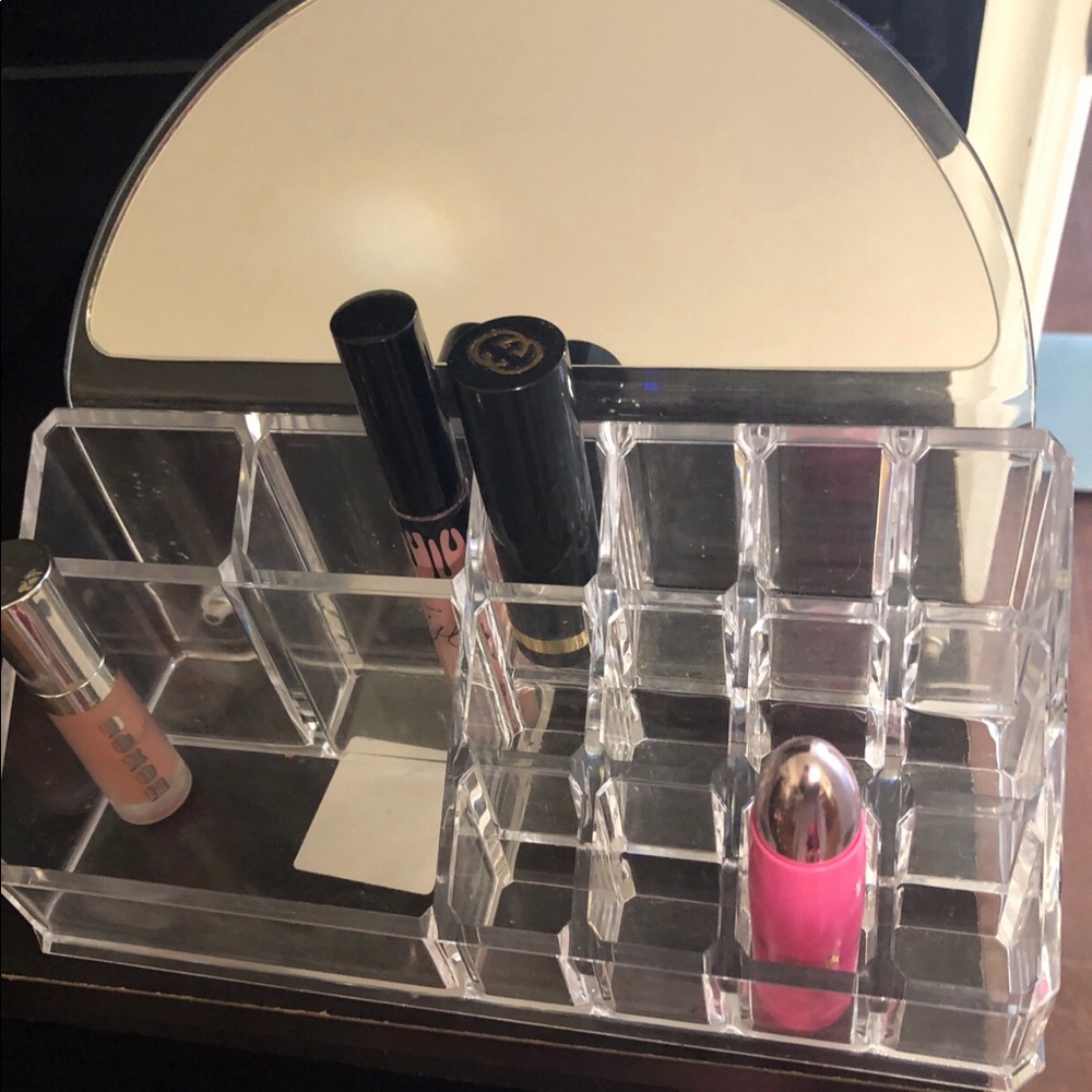 Mirrored acrylic makeup lipstick organizer